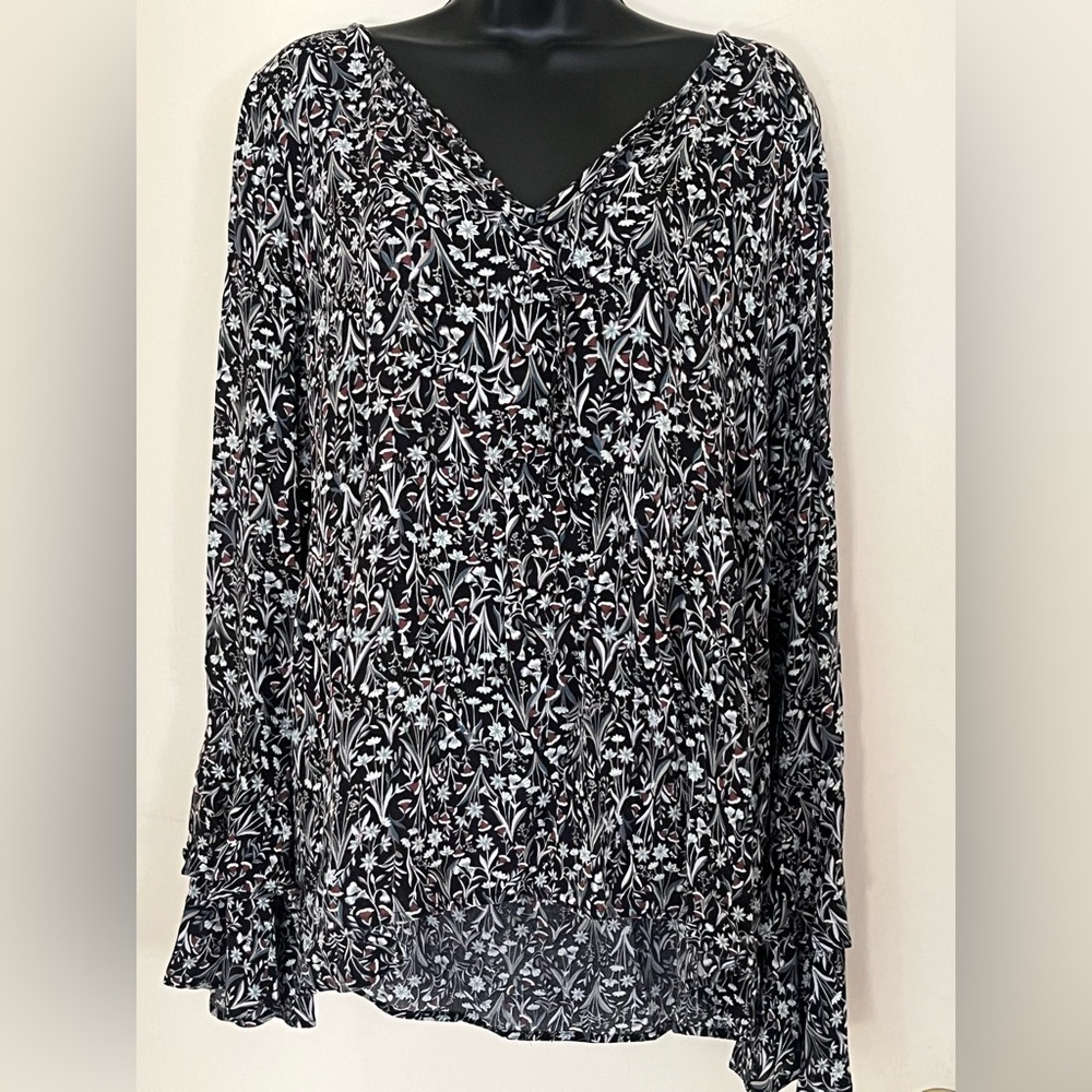 Hinge Ruffled Long Sleeve Blouse